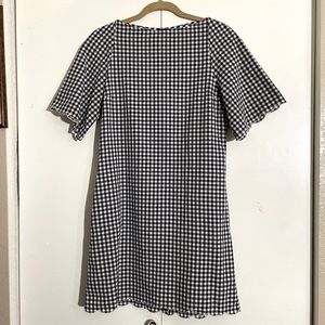 Scallop detail dress with pockets by APC